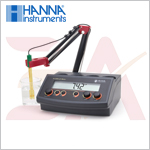HI-2209 Benchtop pH/mV Meter with Manual Calibration